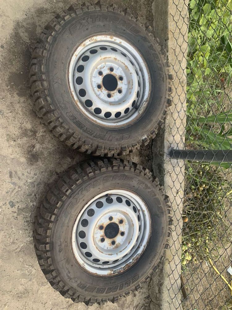 Колеса з дисками 235 /70 R16 мерседес