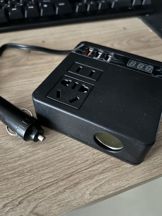 автомобільний інвертор