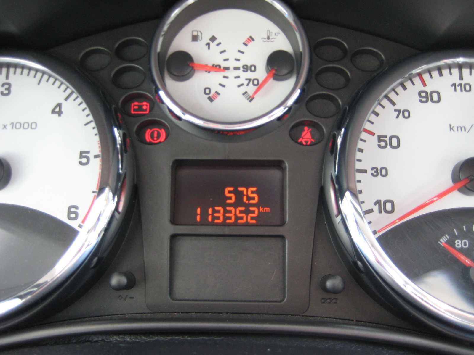 Peugeot 207 comecial 1.6 hdi com 113000 km reais
