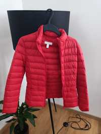 Pikowana kurtka czerwona