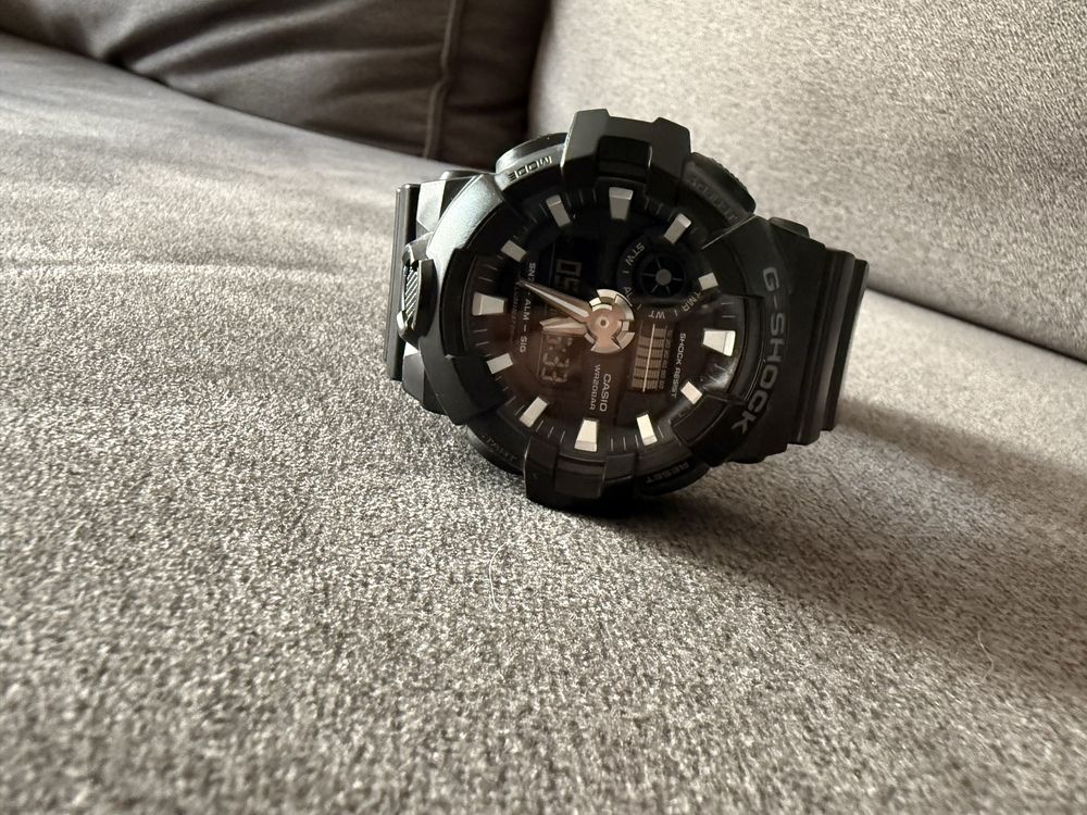 Zegarek G-SHOCK GA-700