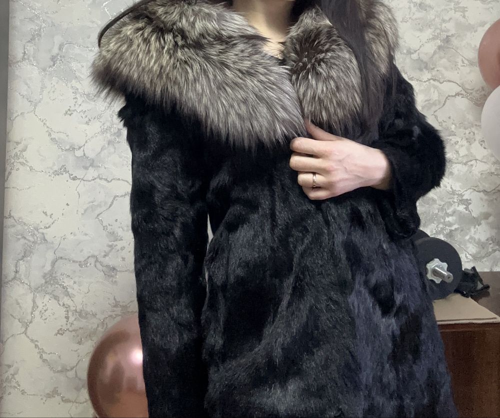 Шуба з чорнобурки