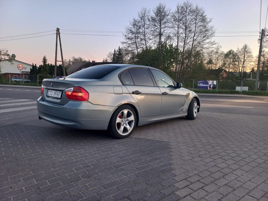 Sprzedam Bmw e90 320i