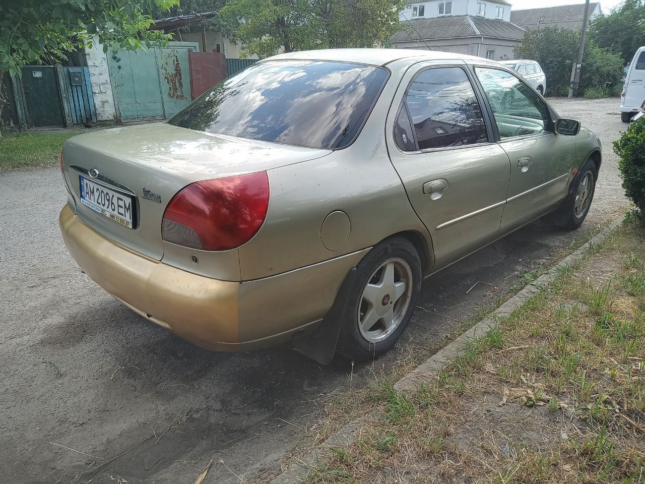 Авто Ford Mondeo