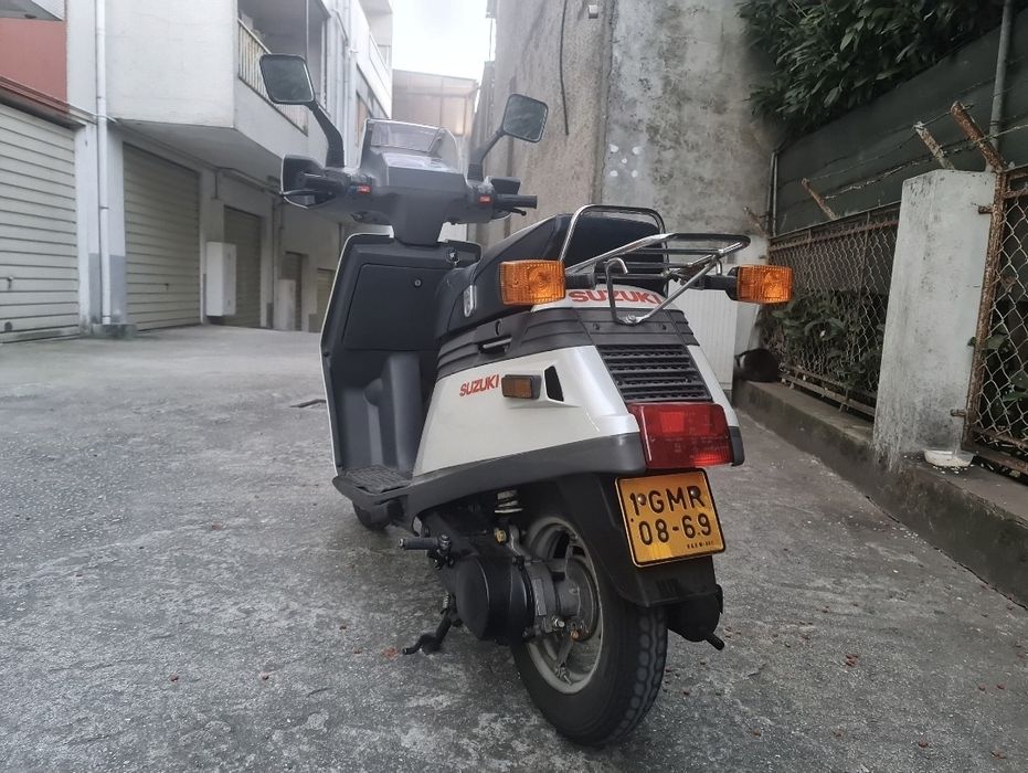 Scoter SUZUKI CP50