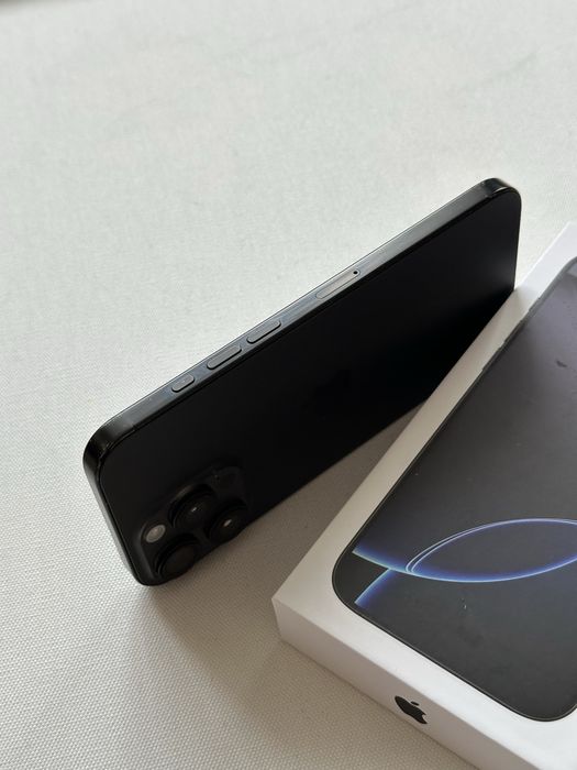 Продам IPhone 16 PRO MAX 256 Neverlock