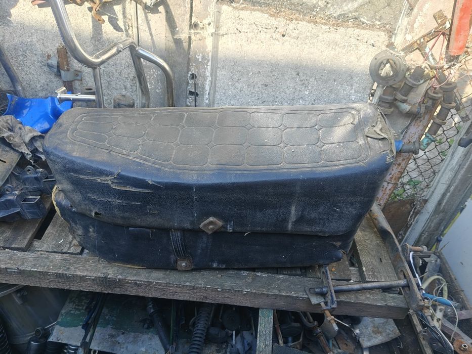 Сиденье Минск3.119, минск 3.112,3.115. М 105, лидер .восход. Ява.