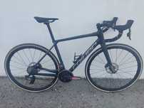 Bicicleta de disco  L com sram force axs 12v