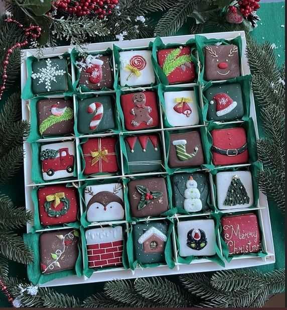 Адвент календар на новий рік з авторських пряників ручної роботи 2026