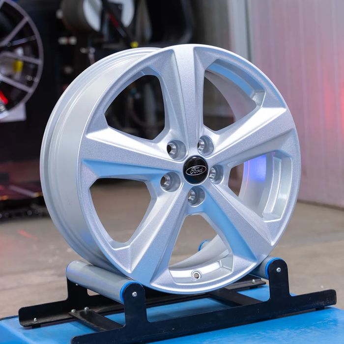 NOWE ORYGINALNE Felgi Ford 18" - Kuga Edge Escape Focus Galaxy Mondeo