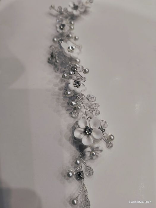 Ozdoba do włosów ślub komunia srebrna kwiaty cyrkonie