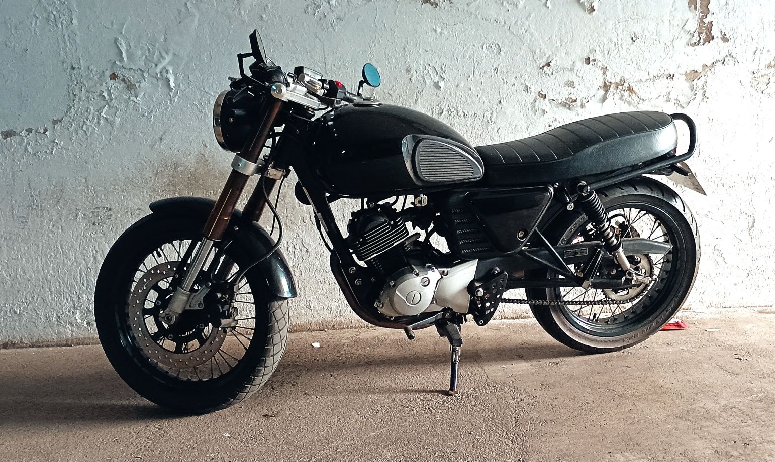 125 cc Café Racer (Reservada)