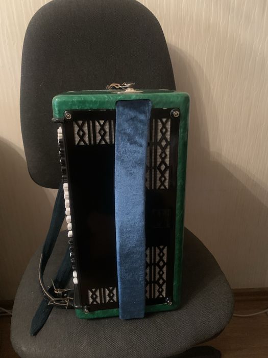 Продам баян Тула -202
