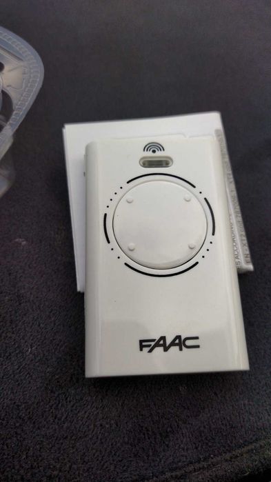 Пульт ДУ брелок для автоматических ворот автоматики шлагбаума Hormann,