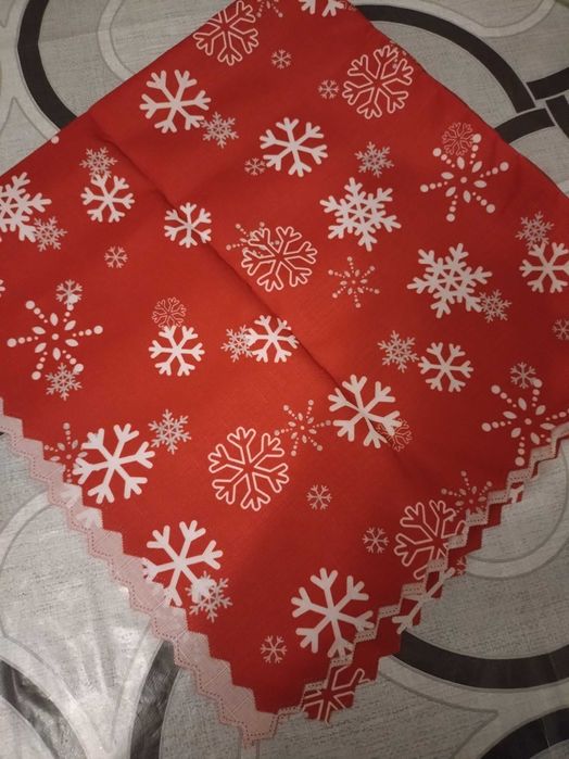 Serwetka świąteczna na stół.