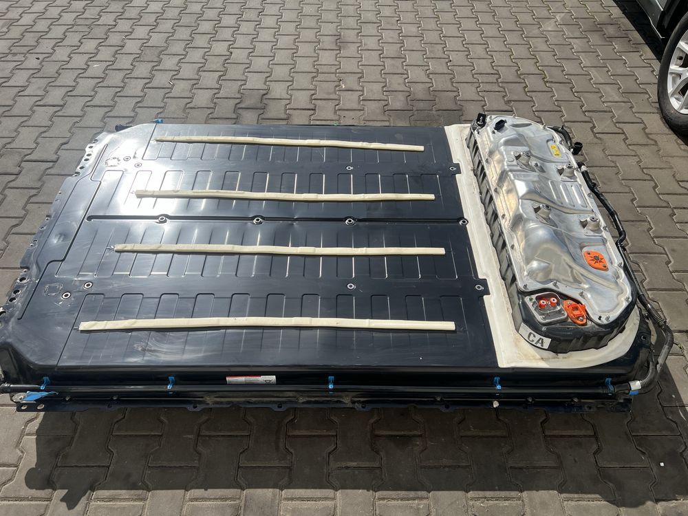 Батарея Tesla 82kwh dual motor