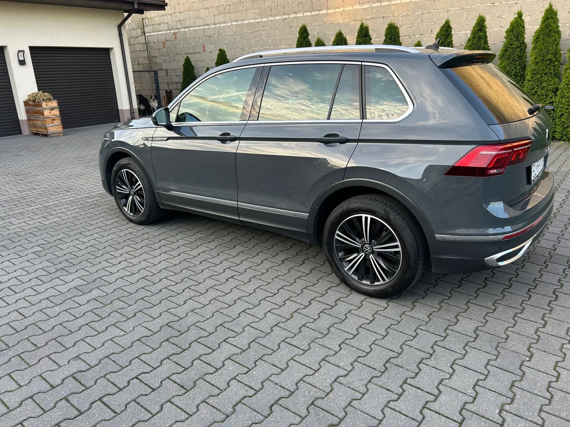 Volkswagen Tiguan pierwszy właściciel, stan idealny , na gwarancji , salon FV23%