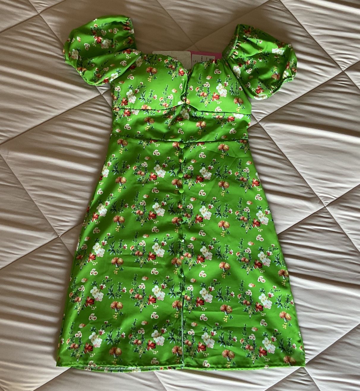 Vestido novo de verão