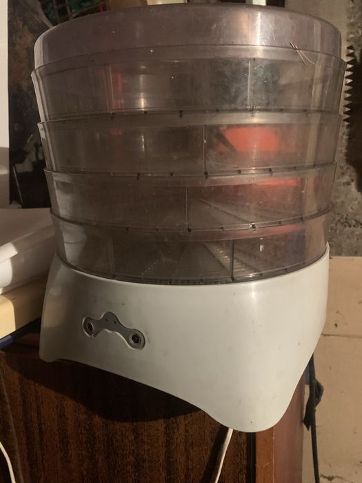 Електросушарка для фруктів, овочів Zelmer