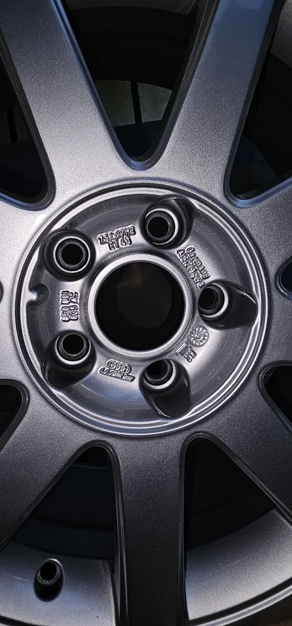 Jantes Originais 7.5R17 et43 Audi SLine