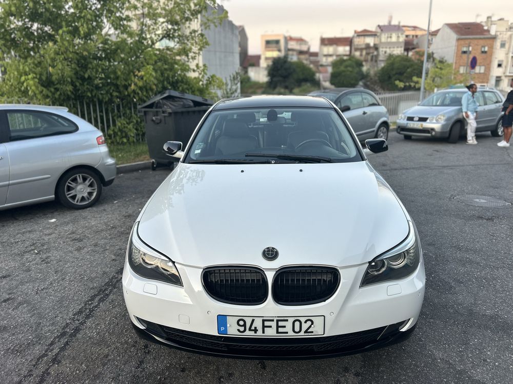 Vende-se BMW 520d (2008) - Automático | Diesel