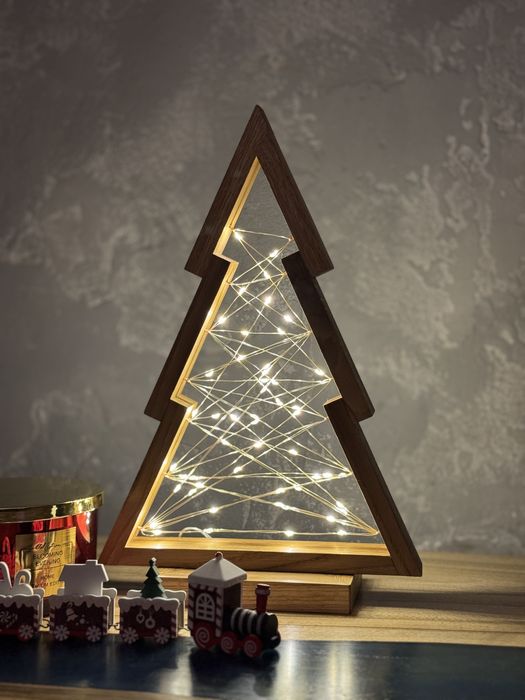 Ялинка декоративна, деревʼяна, декоративний ліхтар, декор для дому