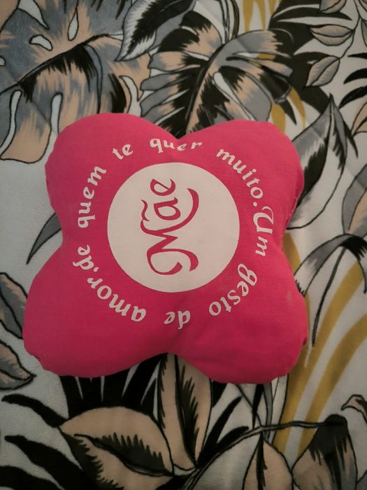 Mãe - almofada fofinha rosa fucsia NOVA