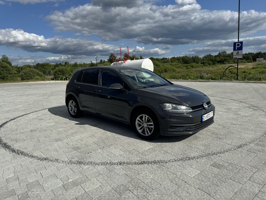 Volkswagen Golf VII