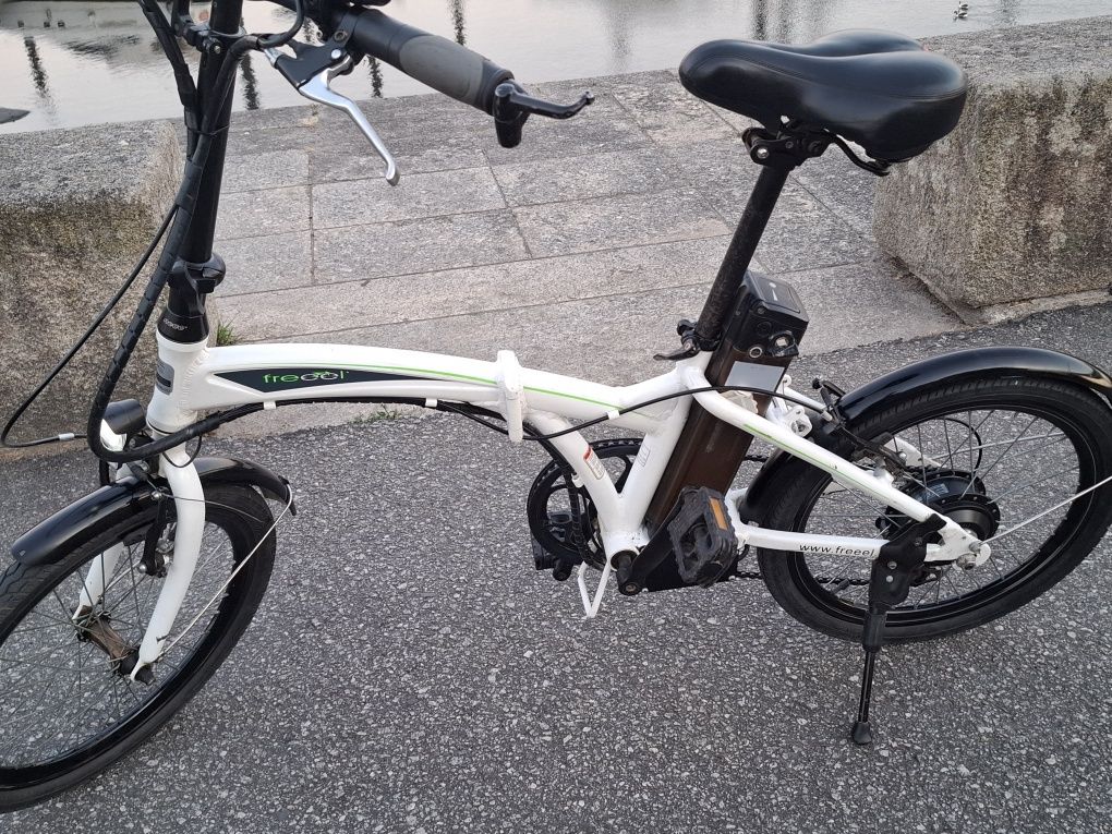 Bicicleta dobrável bateria