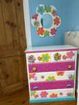 Cómoda com espelho/ cama berço e baú brinquedos para quarto menina