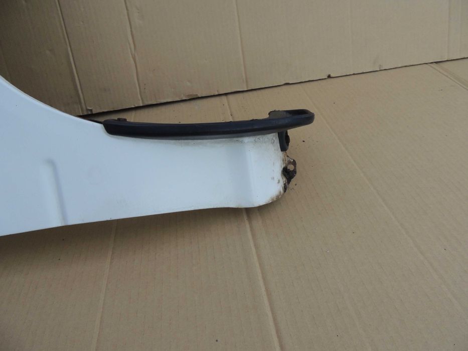 Błotnik przedni prawy Daihatsu Cuore 3 III 90,91,92,93,94