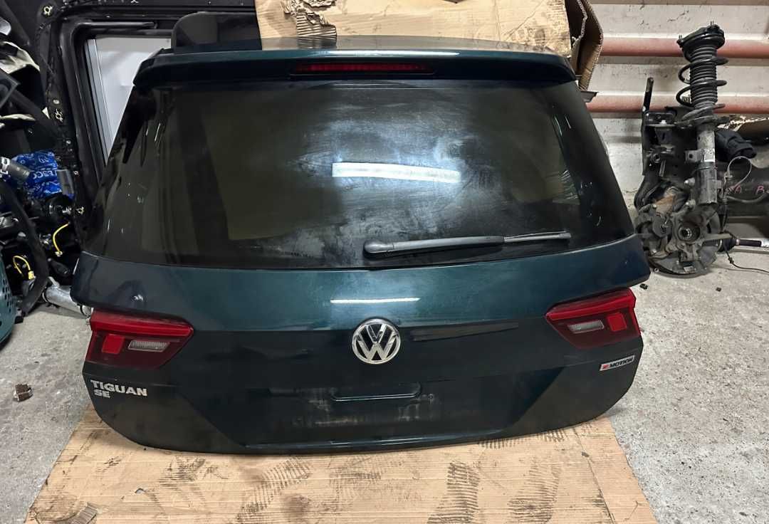 Кришка багажника ляда рест до рест Volkswagen Tiguan 2 II Разборка