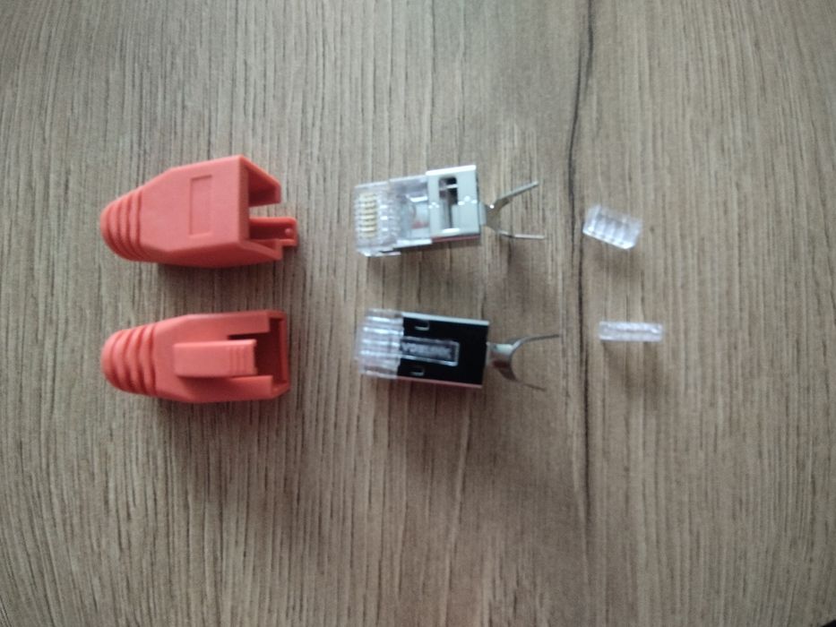 Wtyczka zaciskowa RJ45
