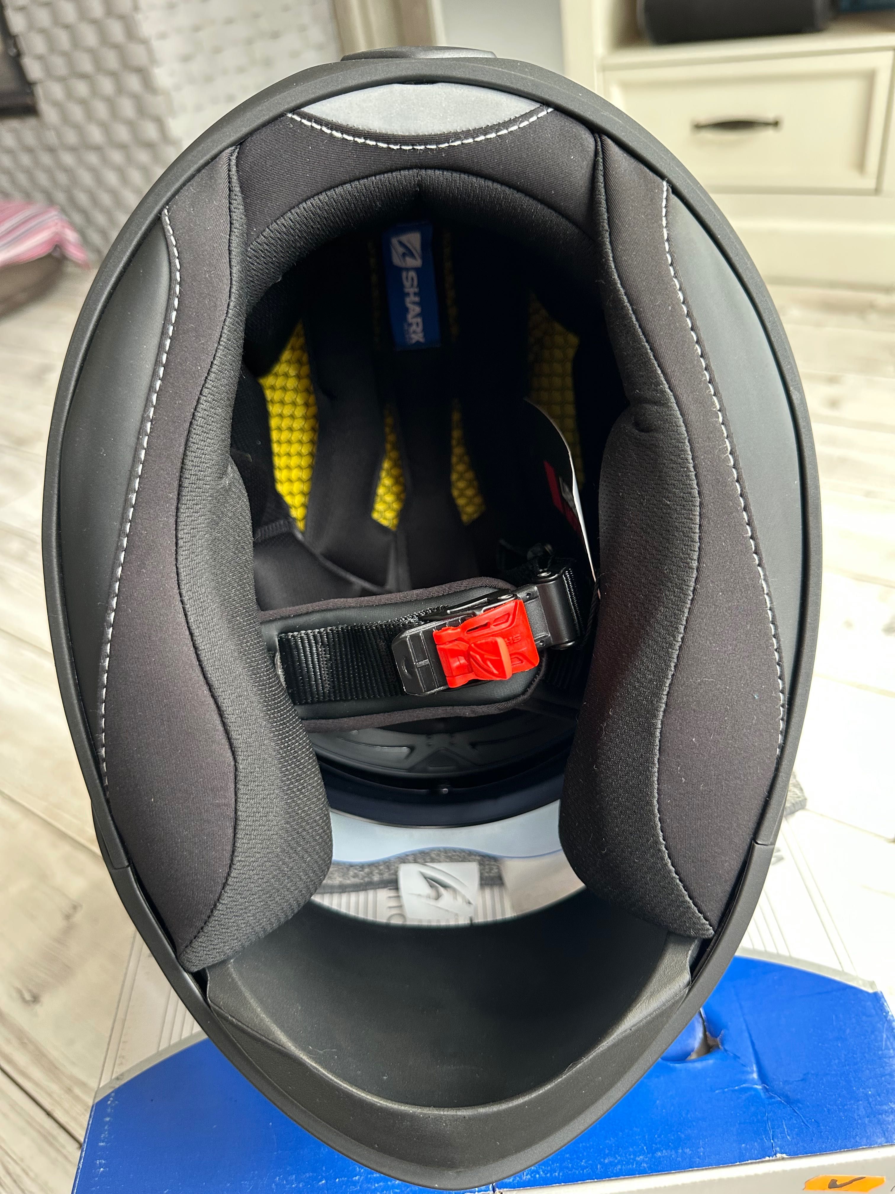 Kask motocyklowy Shark Ridill Blank roz.L