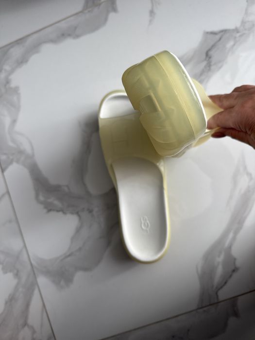 Продам шлепкі UGG сіліконові 41