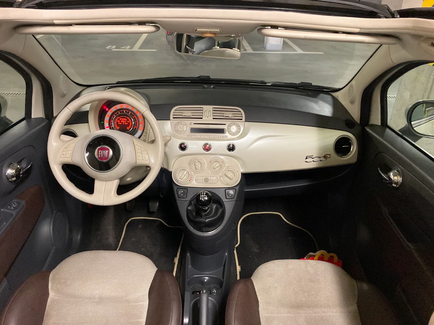 Fiat 500 Fiat 500C, salon Polska