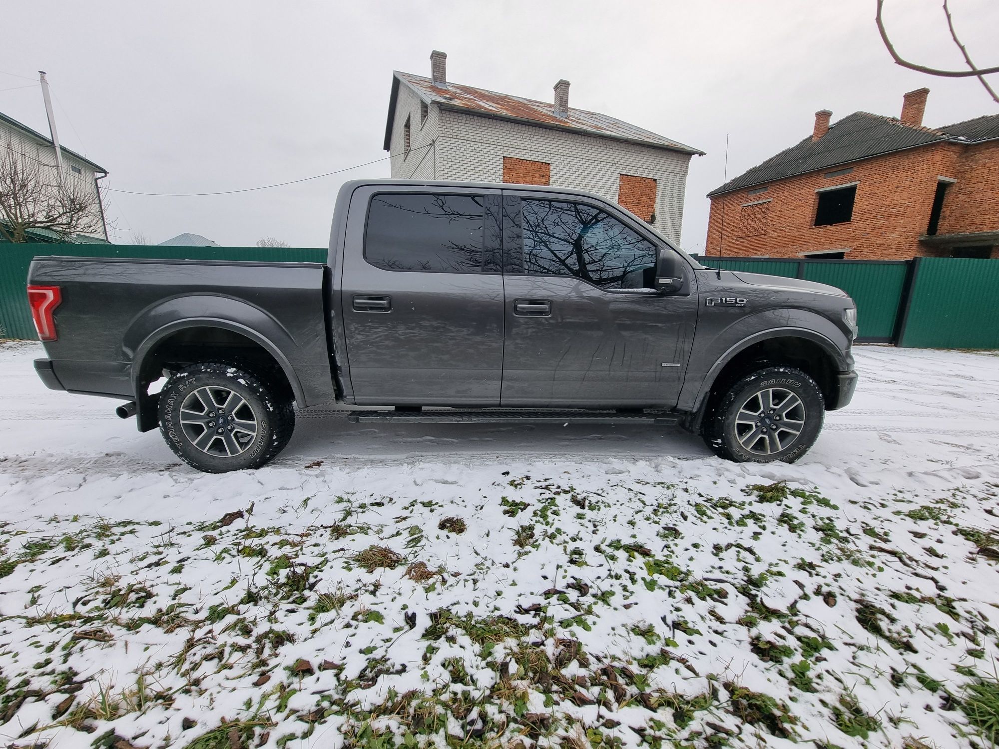 Форд F-150 газ/бензин 2016