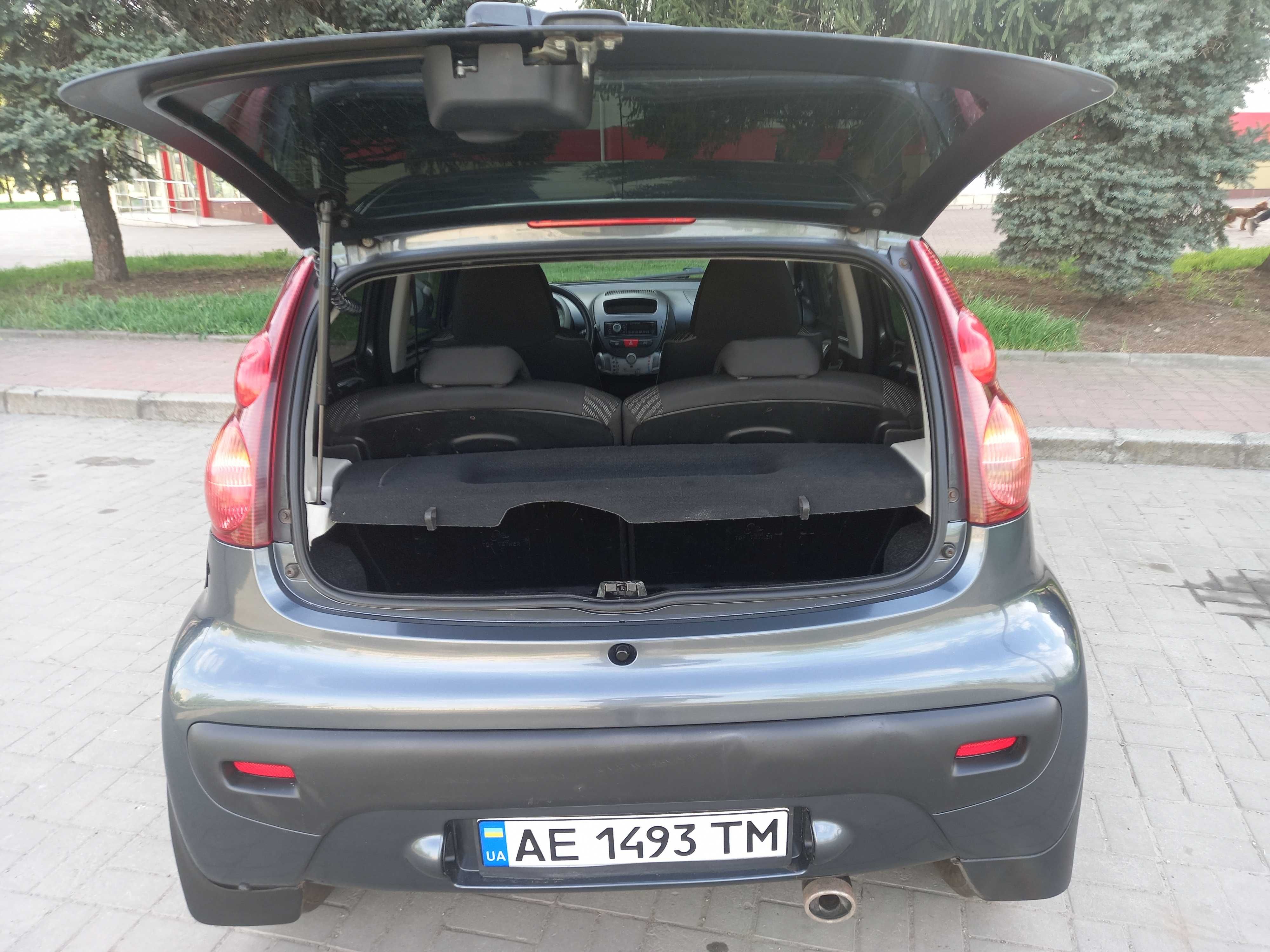 Peugeot 107 2012 года Sportium