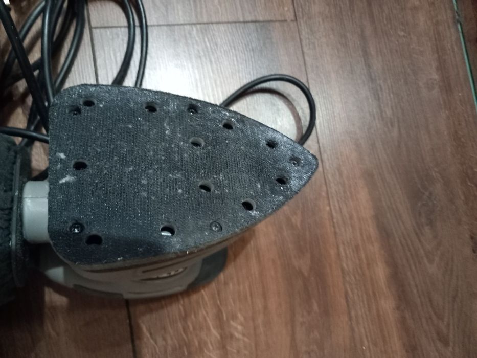 Szlifierka oscylacyjna Titan TTB887SDR