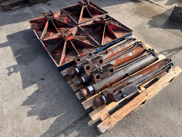 podpory hydrauliczne do wiertnicy komplet 4 szt