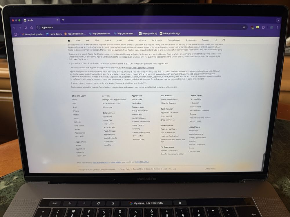 Macbook pro 15 i7 16gb ram 2016