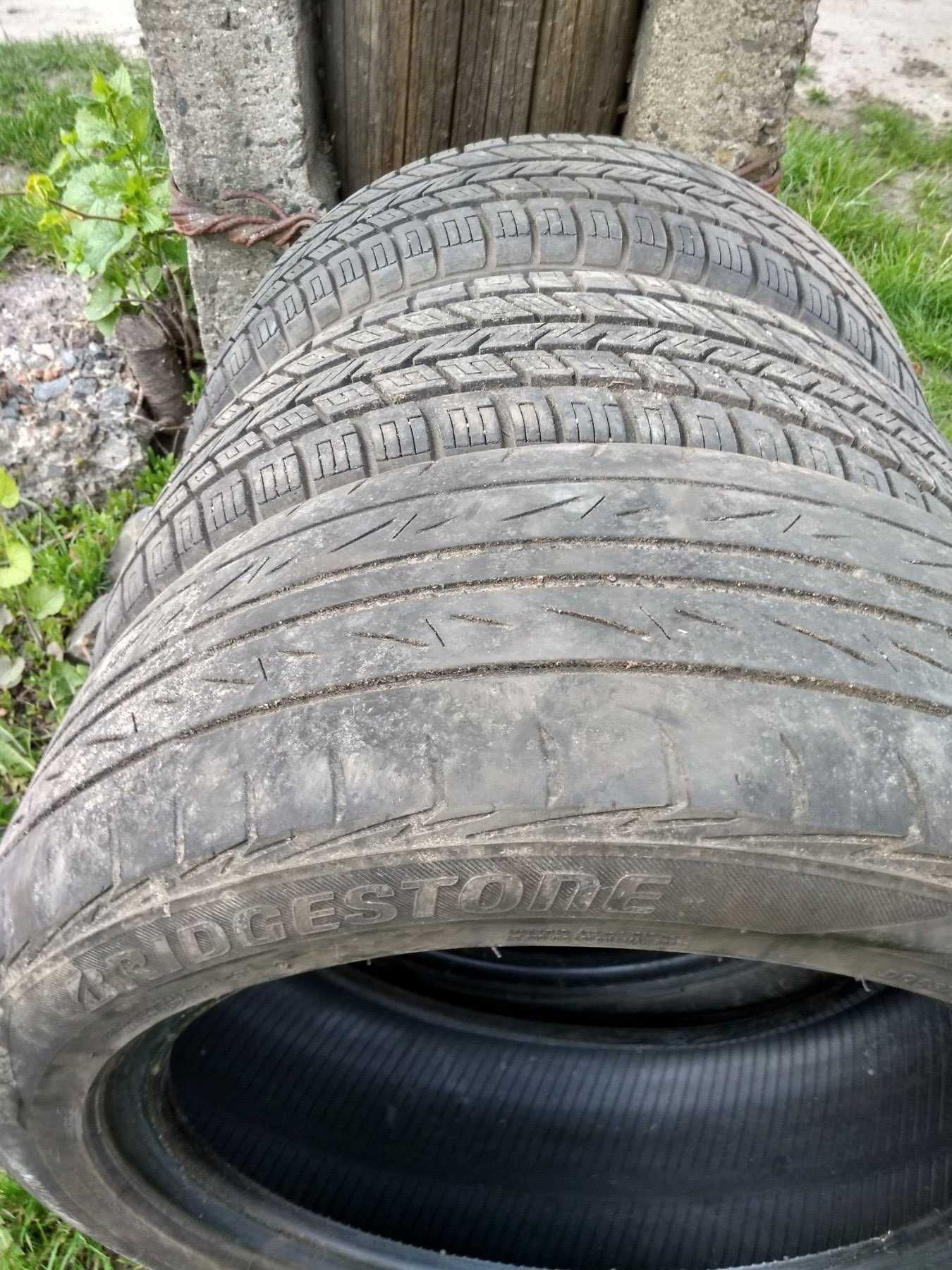 Летняя резина r15 x 3  (Michelin, Bridgestone)