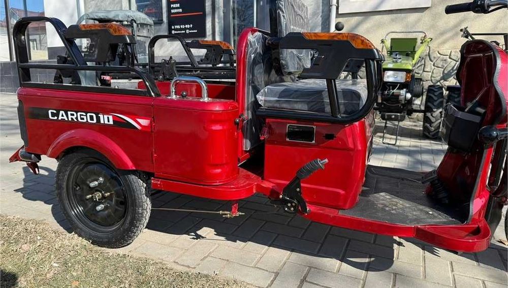 Грузовой трехколесный электро скутер Crosser Cargo 10 800 W/32Ah TR5