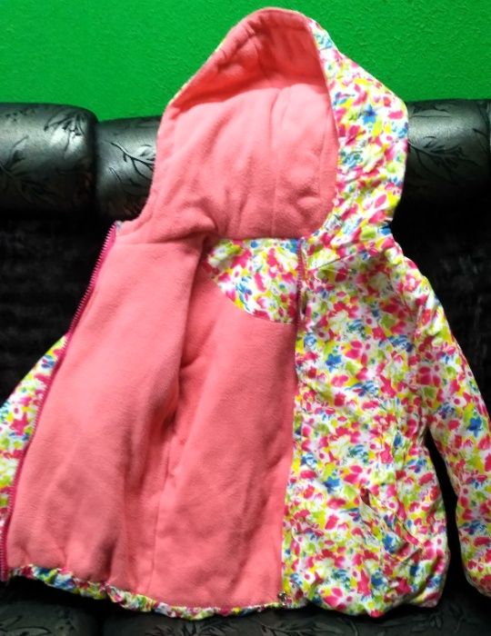 Куртка весна -осень на девочку 3-х лет.