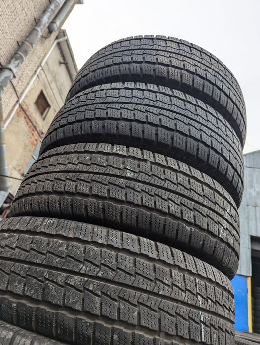 215/70R15C Hankook