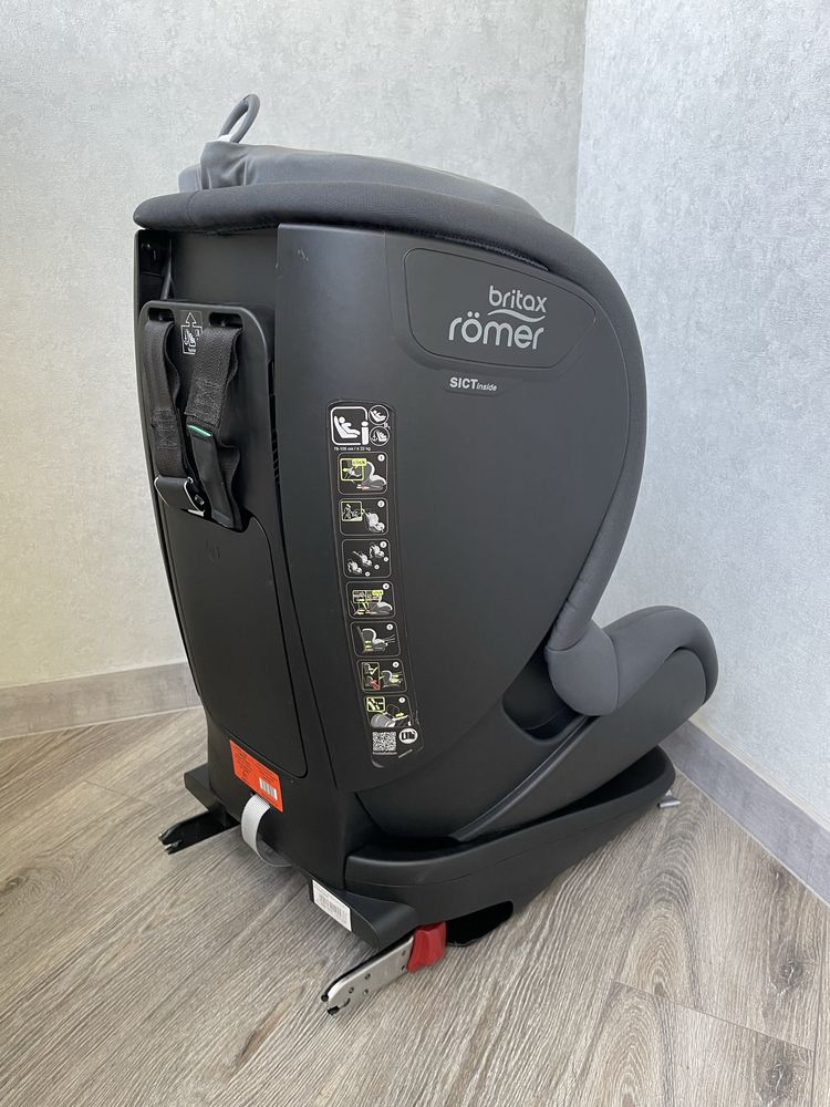 Автокрісло Britax Römer TRIFIX2 i-SIZE (Storm Grey)