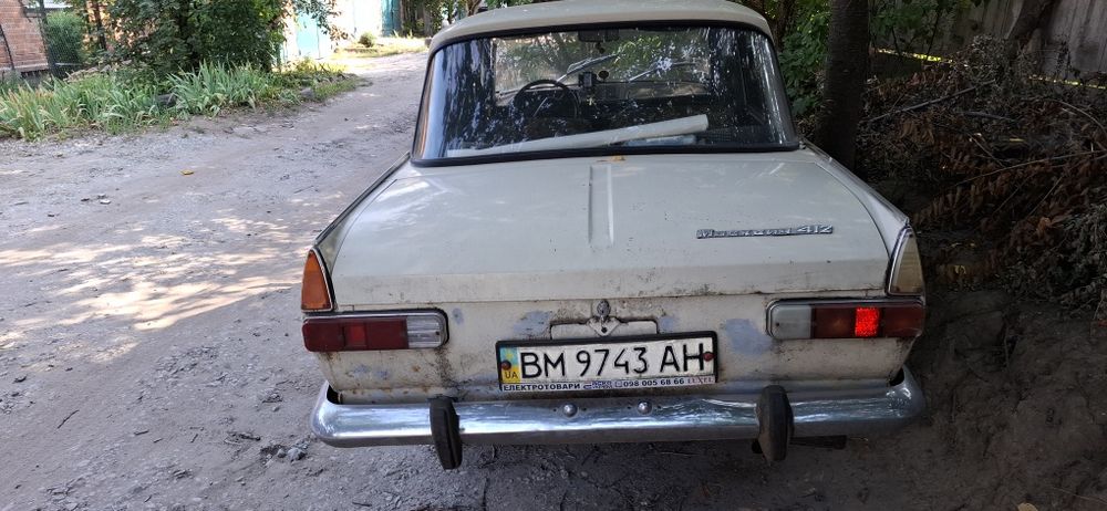 Автомобіль Иж Москівч 412