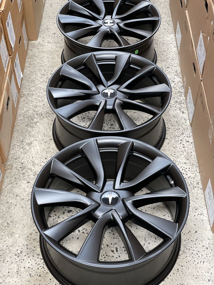 Диски Нові Tesla Model 3  R19/5/114,3 Model Y в Наявності