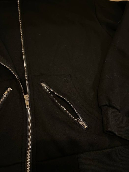 Зіп худі з мєховим капюшоном чорне аляска куртка opium y2k fur hoodie