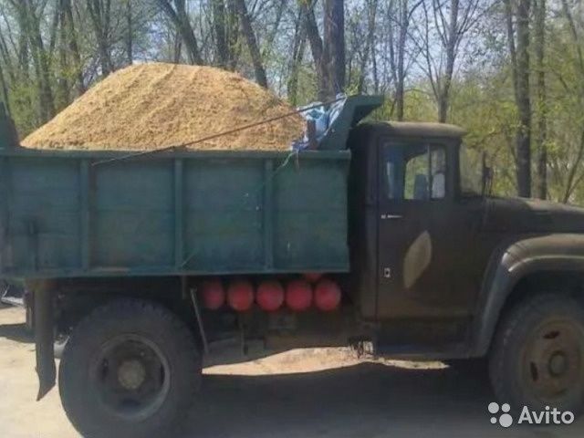 Песок щебень отсев. Грунт на подсипку. Услуги самосвалов.